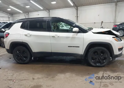 2021 Jeep Compass Altitude 4X4 z USA, uszkodzony, nr VIN 3C4NJDBB0MT512620